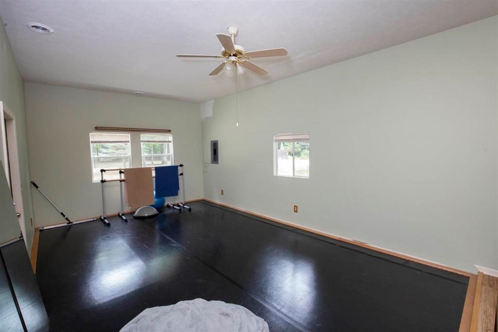403 Carter Creek Road Beulah, MI 49617 - Photo 63 of 72 1903961-62.JPG