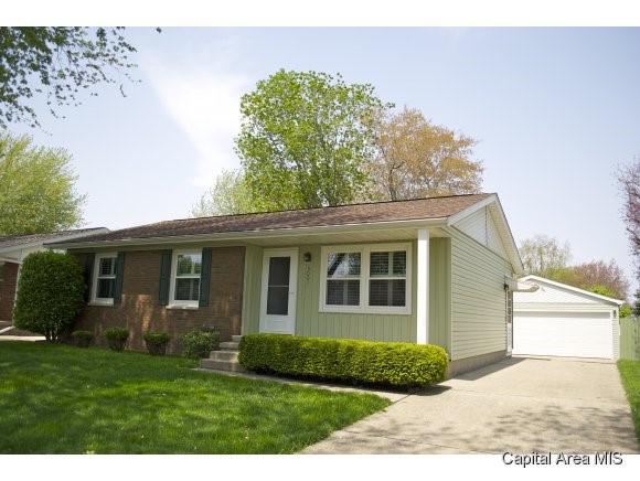 3001 Sandgate Road Springfield, IL 62702 - Photo 1 of 18