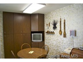 3001 Sandgate Road Springfield, IL 62702 - Photo 9 of 18