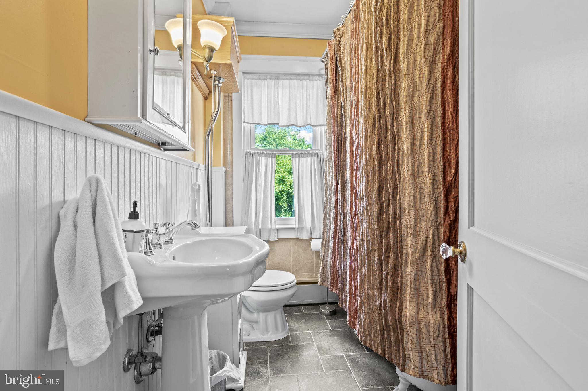316 Oxford Road Havertown, PA 19083 - Photo 19 of 27 Gallery Image 19