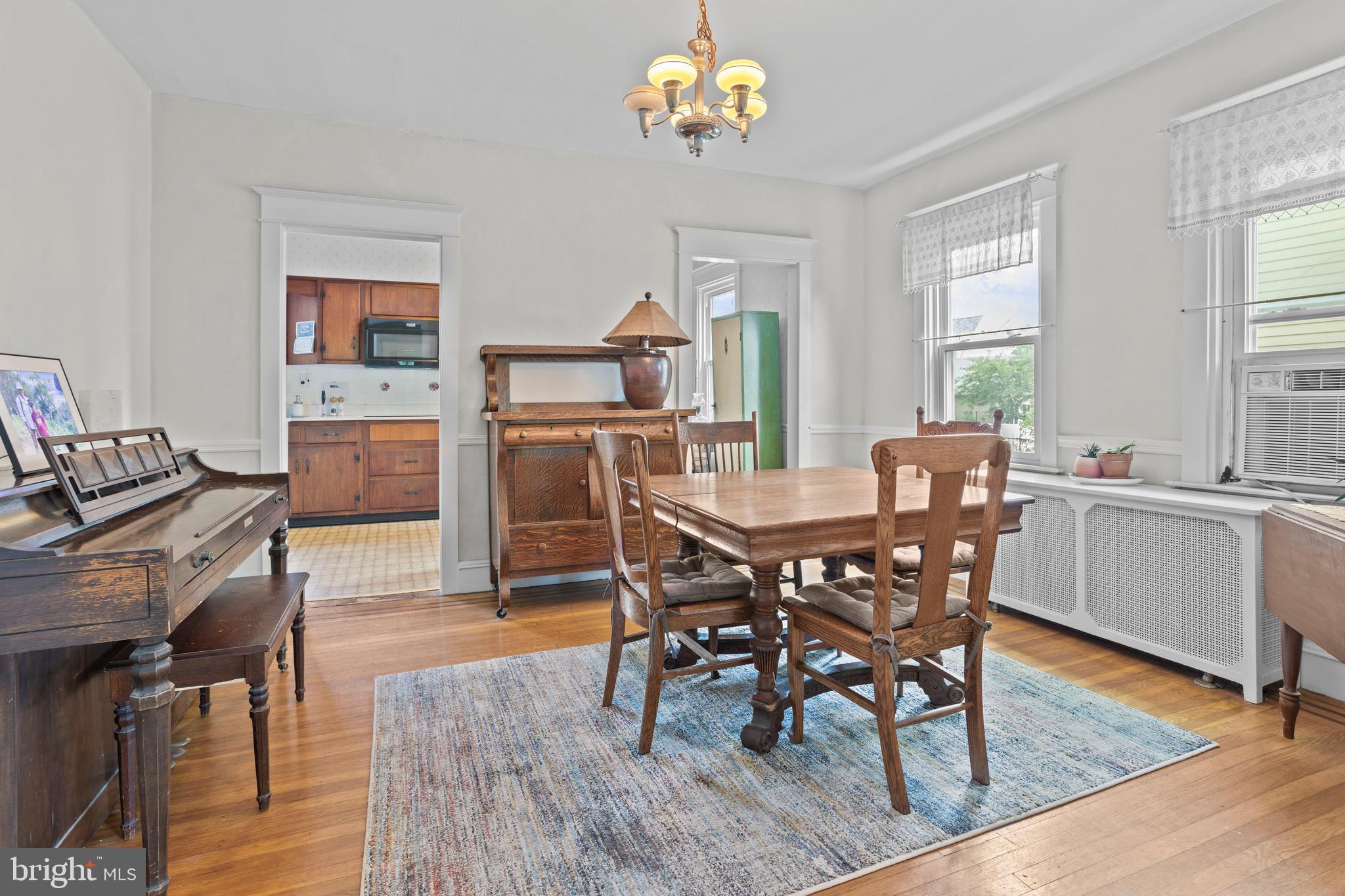 316 Oxford Road Havertown, PA 19083 - Photo 7 of 27 Gallery Image 7