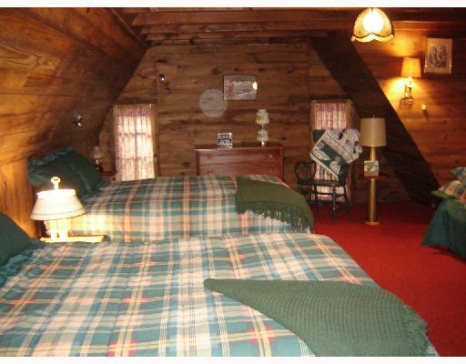 621 Hemlock Road Johnstown, PA 15905 - Photo 6 of 8 Master Bedroom.