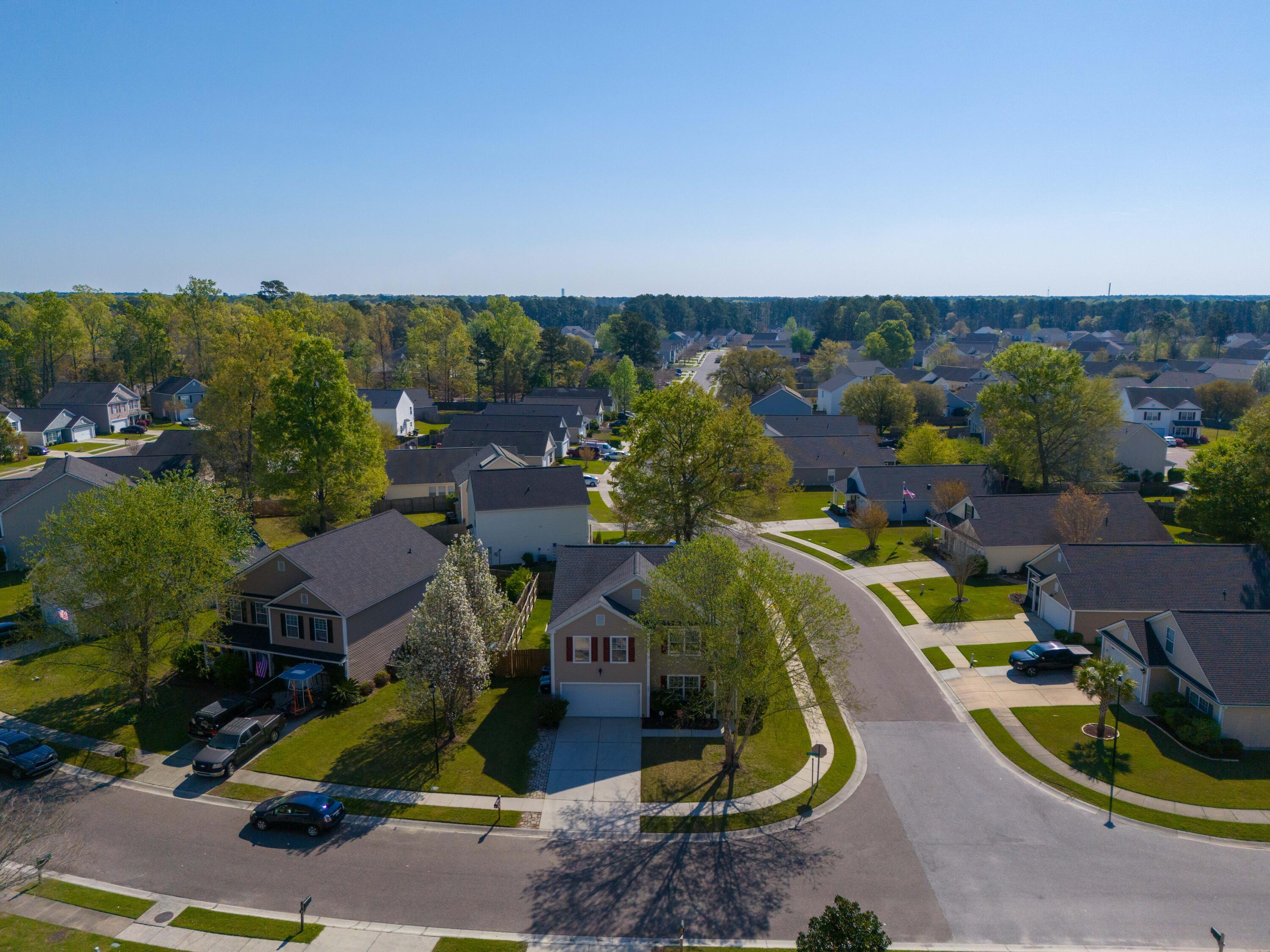 124 Thistle Road Goose Creek, SC 29445 - Photo 22 of 47 DJI_20240321105710_0002_D