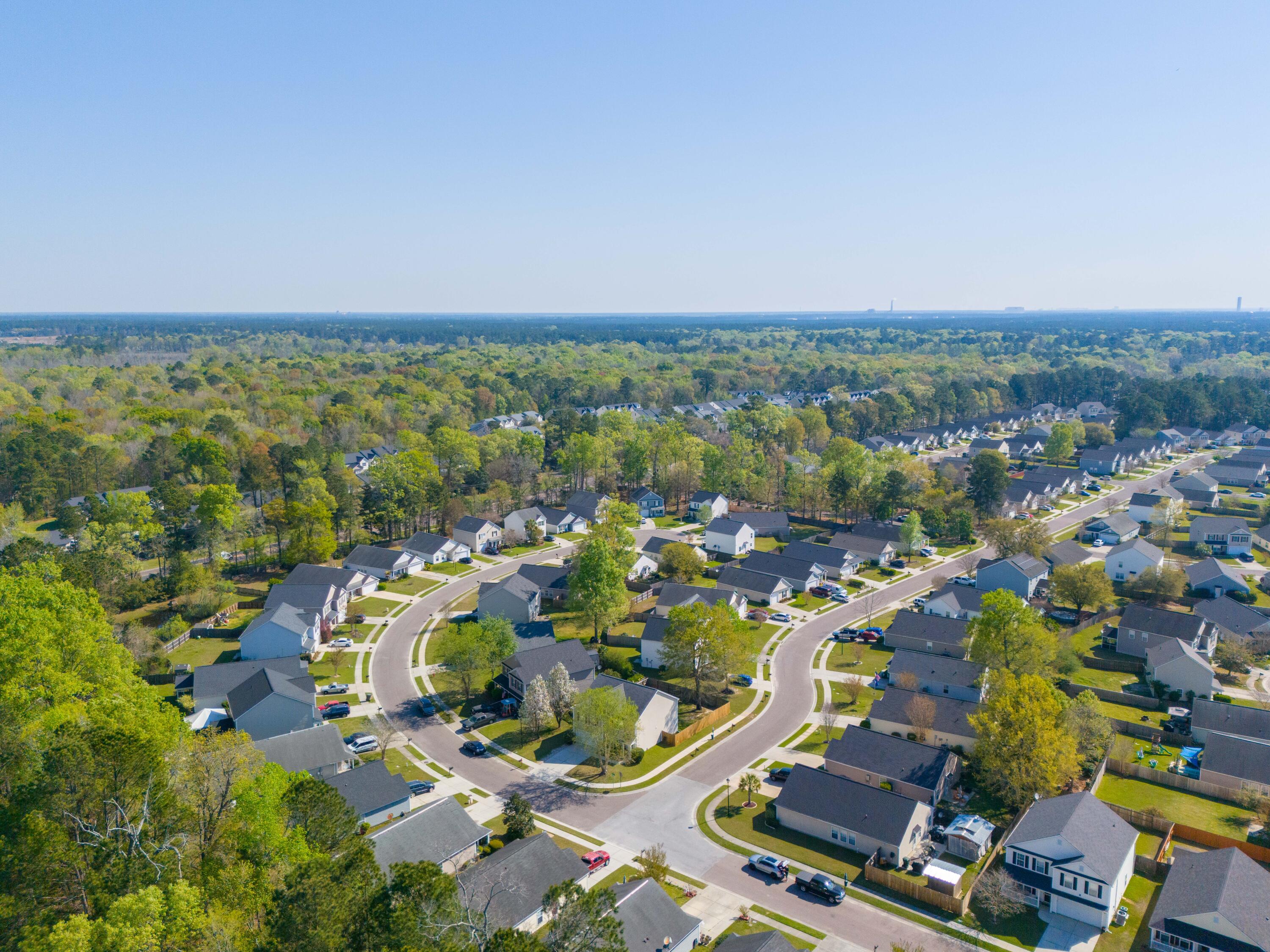 124 Thistle Road Goose Creek, SC 29445 - Photo 9 of 47 1000002624