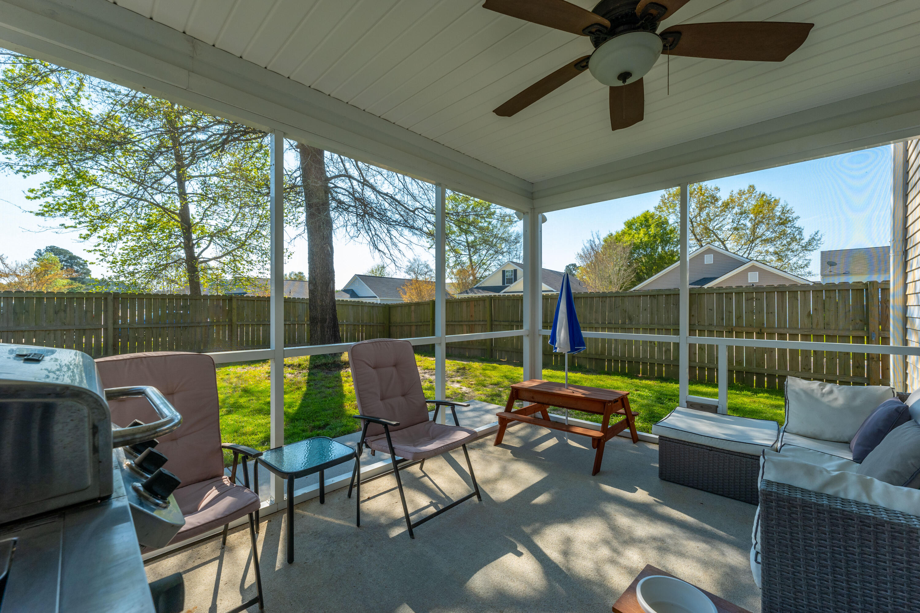 124 Thistle Road Goose Creek, SC 29445 - Photo 10 of 47 P1030144