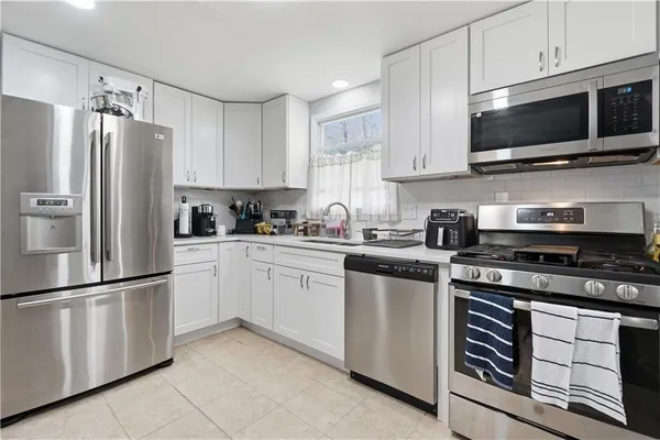 $267,500 | 1337 Muirforest Drive, Stone Mountain, GA 30088