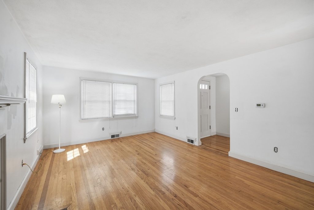 15 Kingoke Lane Springfield, MA 01129 - Photo 17 of 24