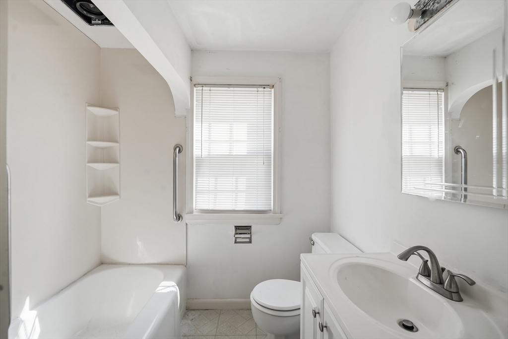 15 Kingoke Lane Springfield, MA 01129 - Photo 22 of 24