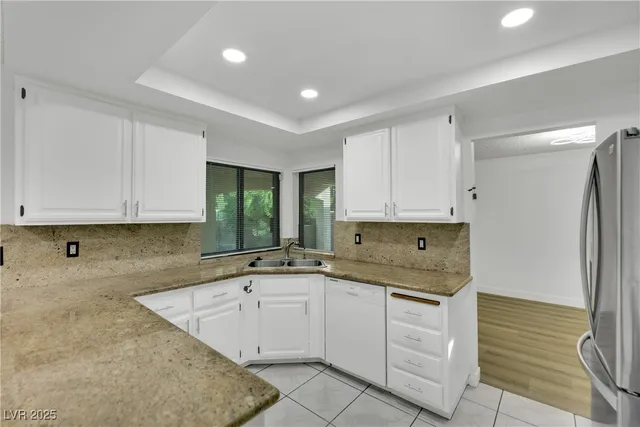 $3,000 | 2812 Waterview Drive, Las Vegas, NV 89117