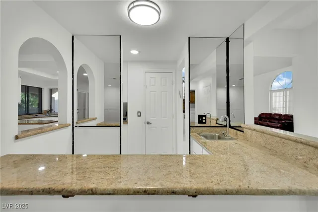 $3,000 | 2812 Waterview Drive, Las Vegas, NV 89117