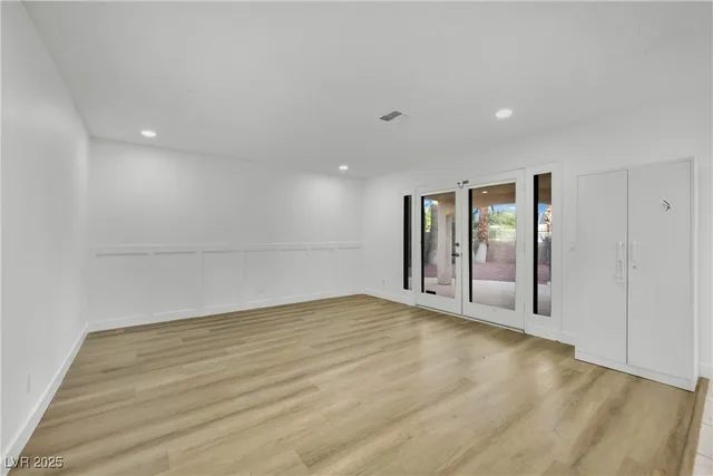 $3,000 | 2812 Waterview Drive, Las Vegas, NV 89117