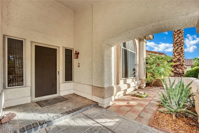 $3,000 | 2812 Waterview Drive, Las Vegas, NV 89117