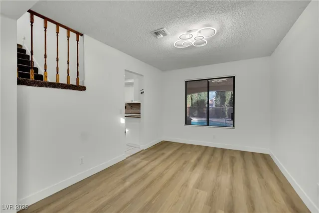 $3,000 | 2812 Waterview Drive, Las Vegas, NV 89117