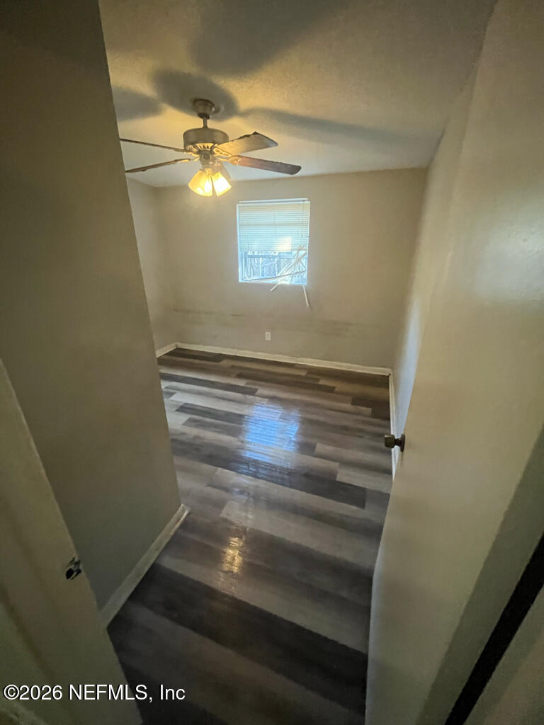 144 Spring Street Jacksonville, FL 32254 - Photo 6 of 7 a view of entryway