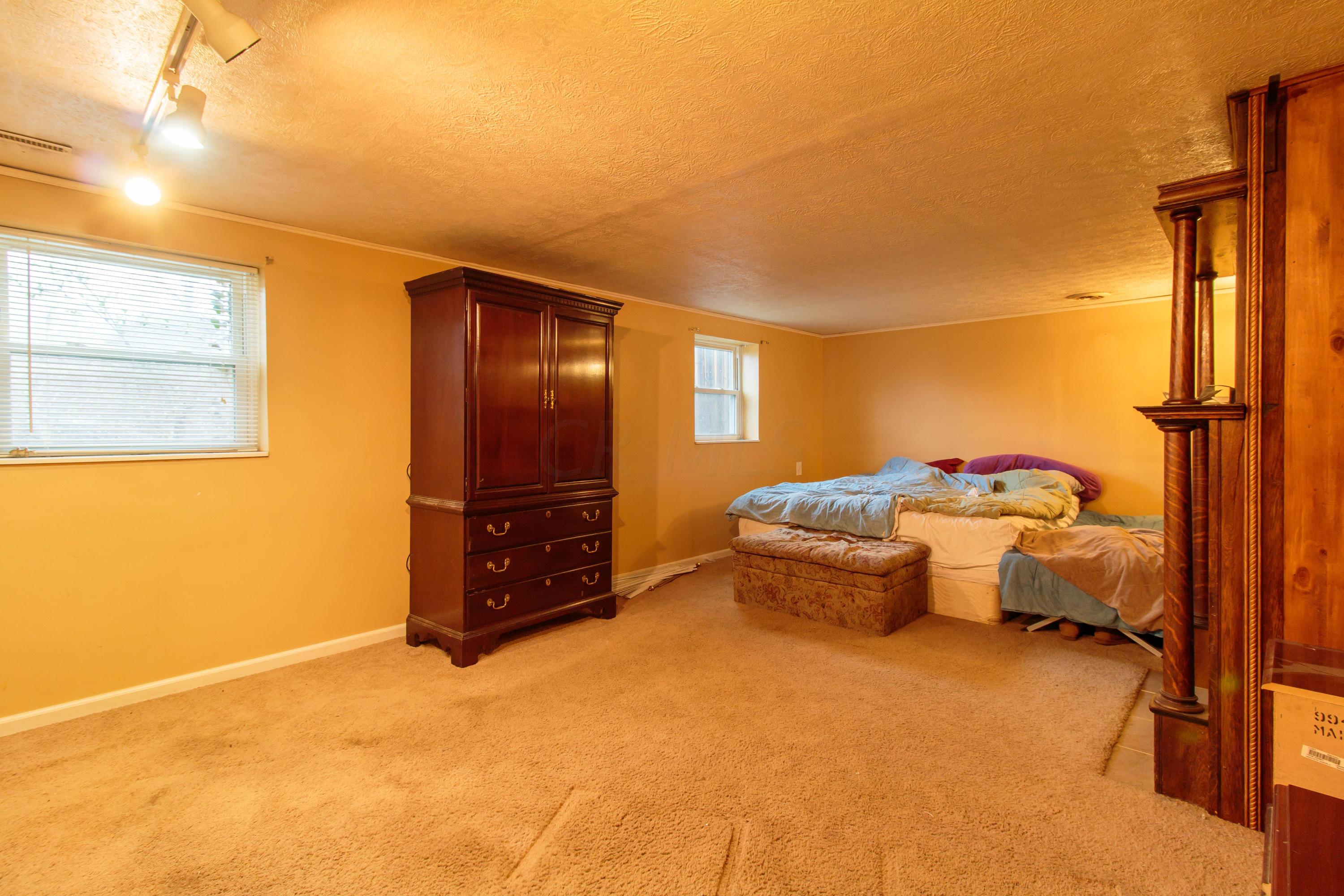 3410 Fisher Road Columbus, OH 43204 - Photo 12 of 27 Gallery Image 12