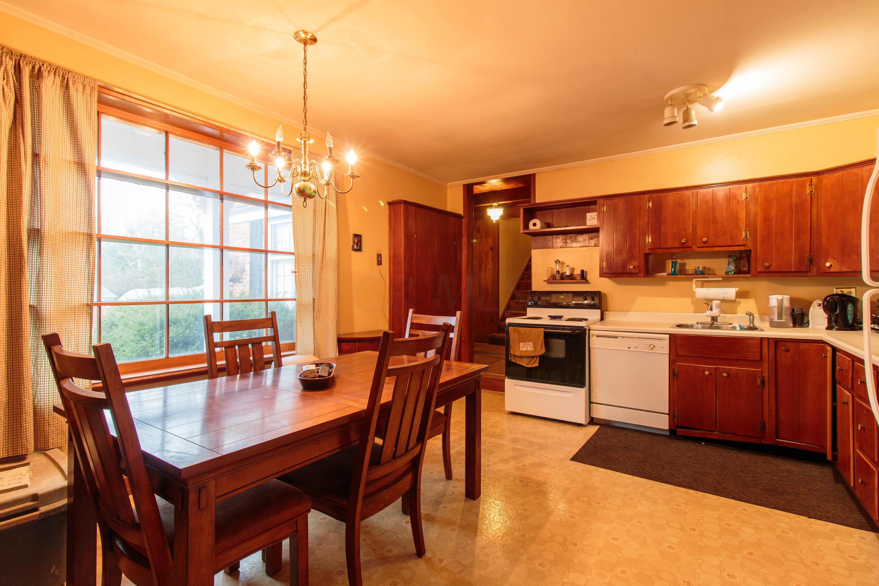 3410 Fisher Road Columbus, OH 43204 - Photo 5 of 27 Gallery Image 5