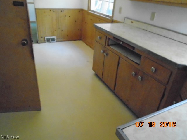 4175 Bluestone Road Cleveland, OH 44121 - Photo 6 of 21