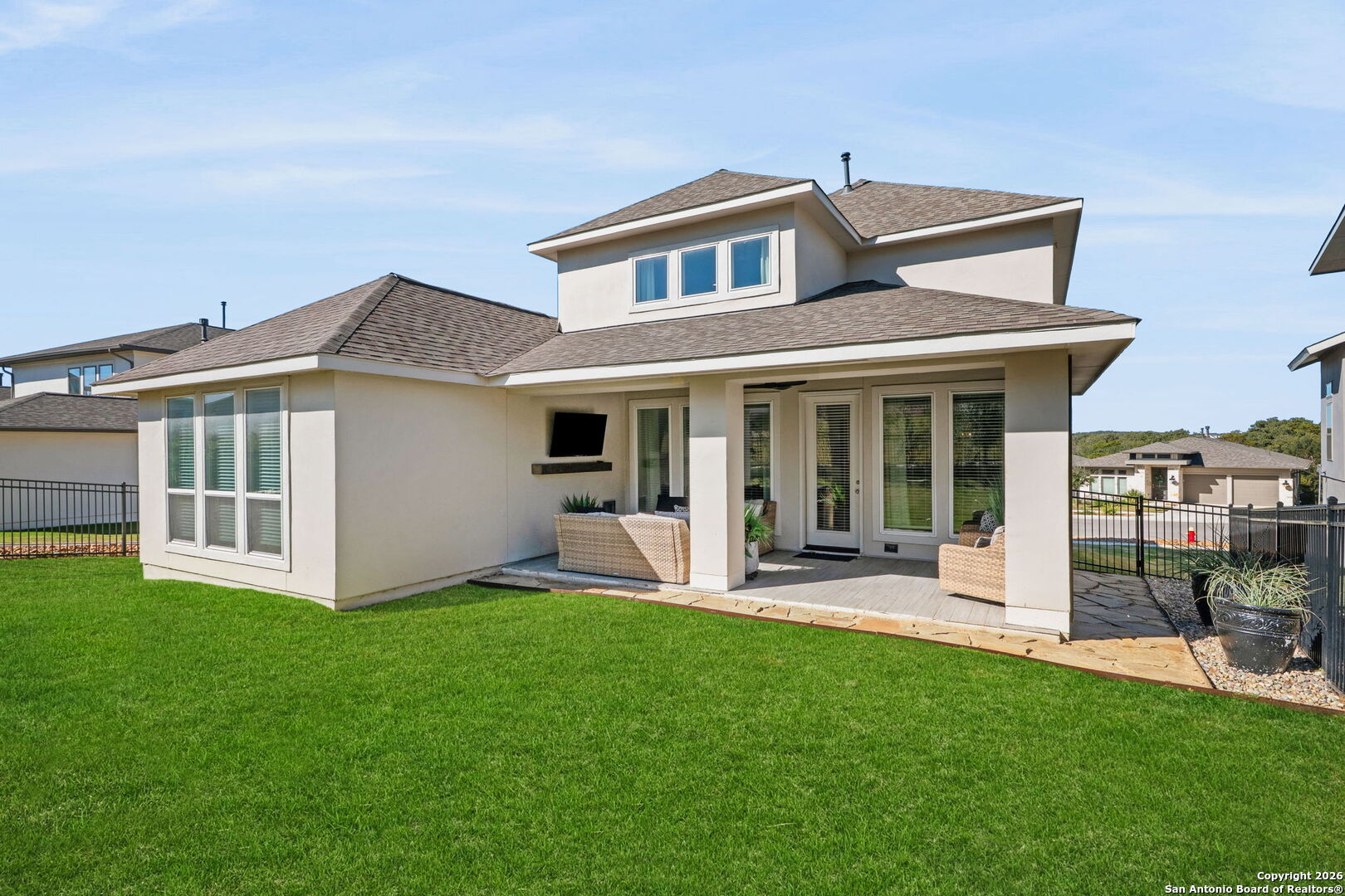 303 Navarro Boerne, TX 78006 - Photo 14 of 38