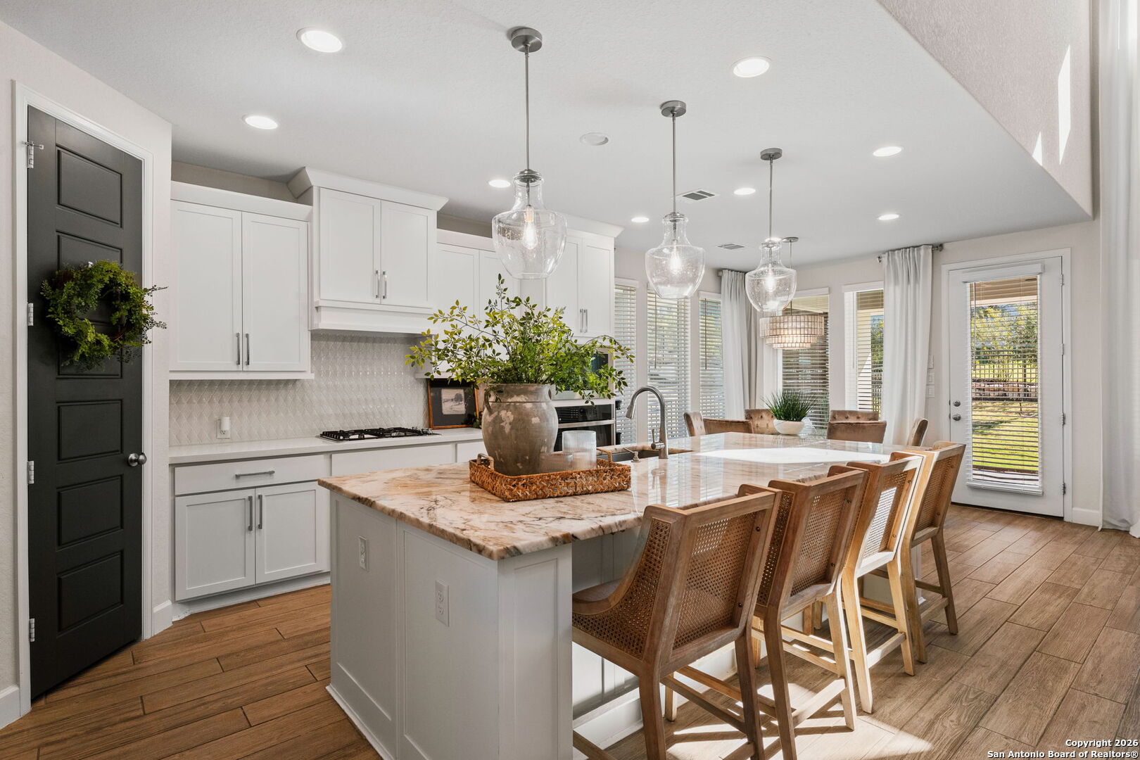 303 Navarro Boerne, TX 78006 - Photo 2 of 38