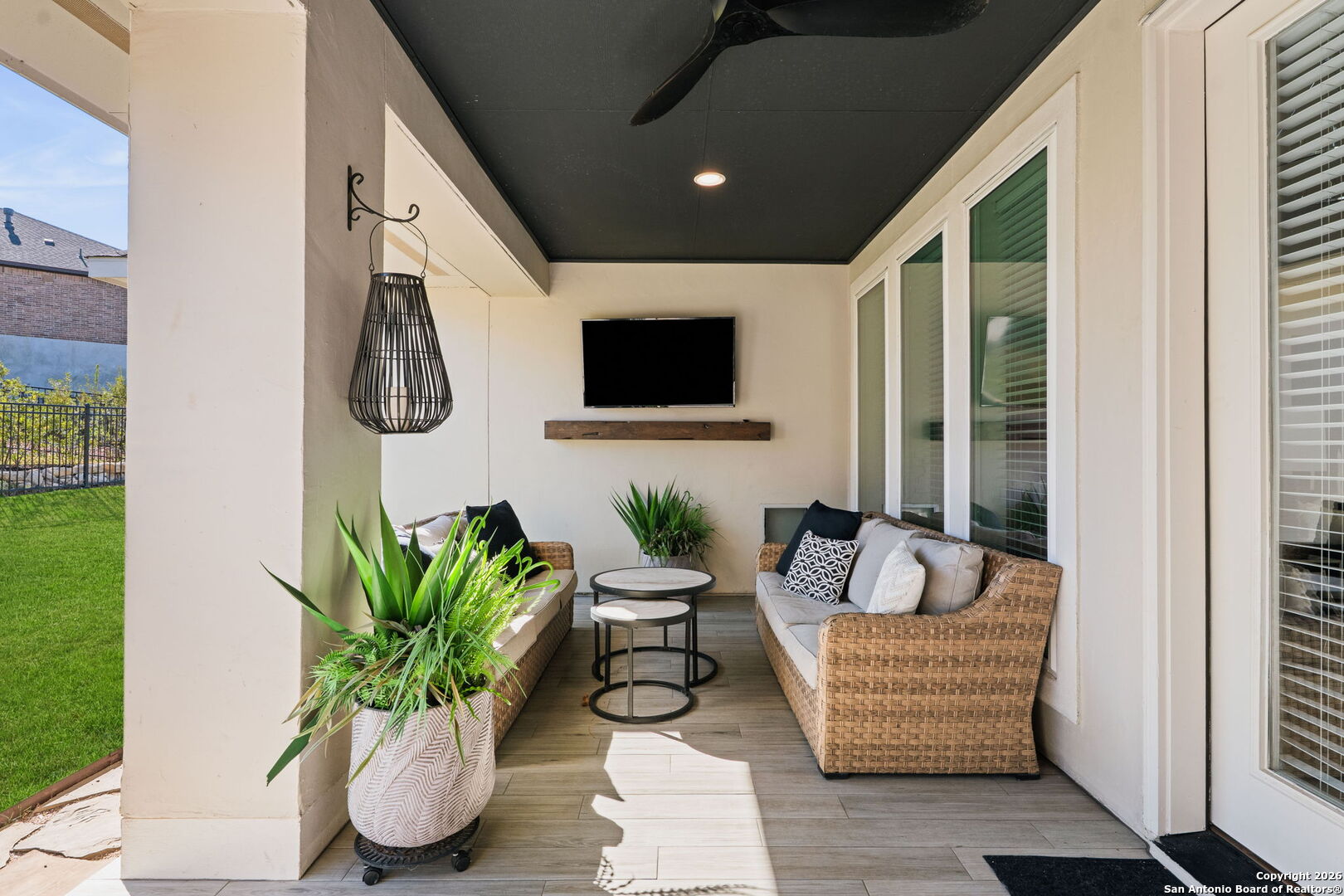 303 Navarro Boerne, TX 78006 - Photo 33 of 38