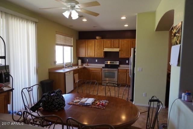 1146 East Ranch Court Gilbert, AZ 85296 - Photo 8 of 18 kitchen