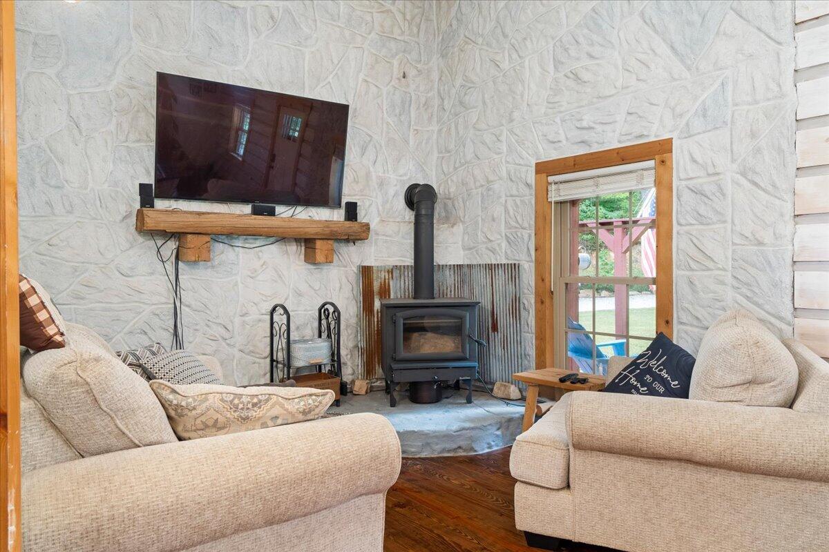 9653 McKee Road Irvine, KY 40336 - Photo 11 of 62 11-IVA00328