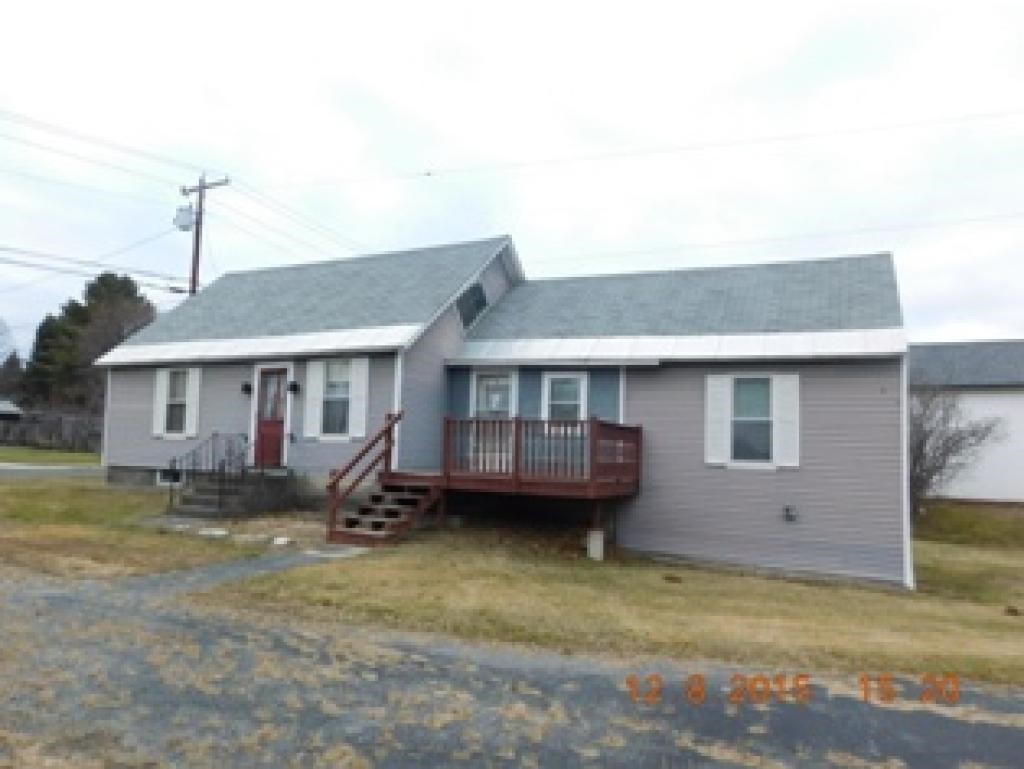 8 Elm Street Springfield, VT 05156 - Photo 1 of 12