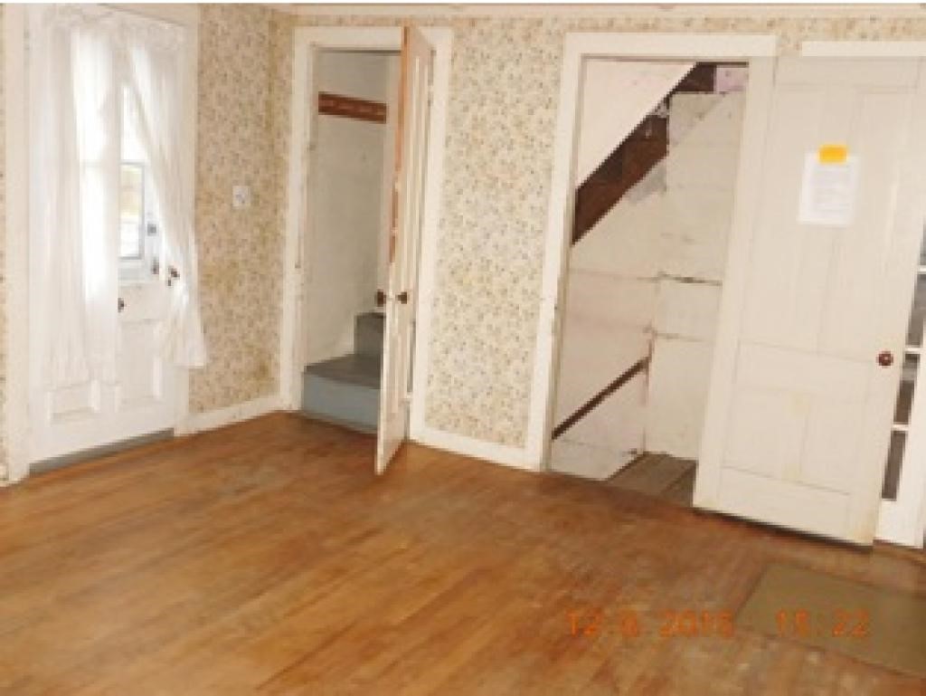 8 Elm Street Springfield, VT 05156 - Photo 8 of 12