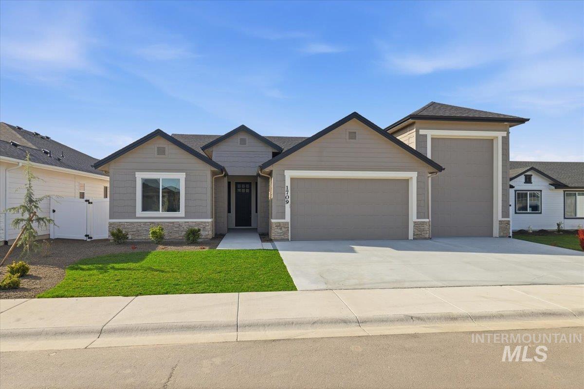 1709 Kayak Road Emmett, ID 83617 - Photo 1 of 38
