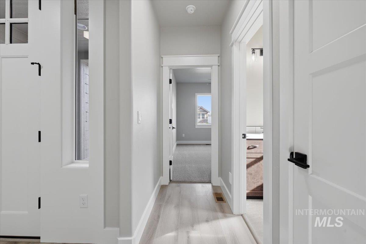 1709 Kayak Road Emmett, ID 83617 - Photo 4 of 38