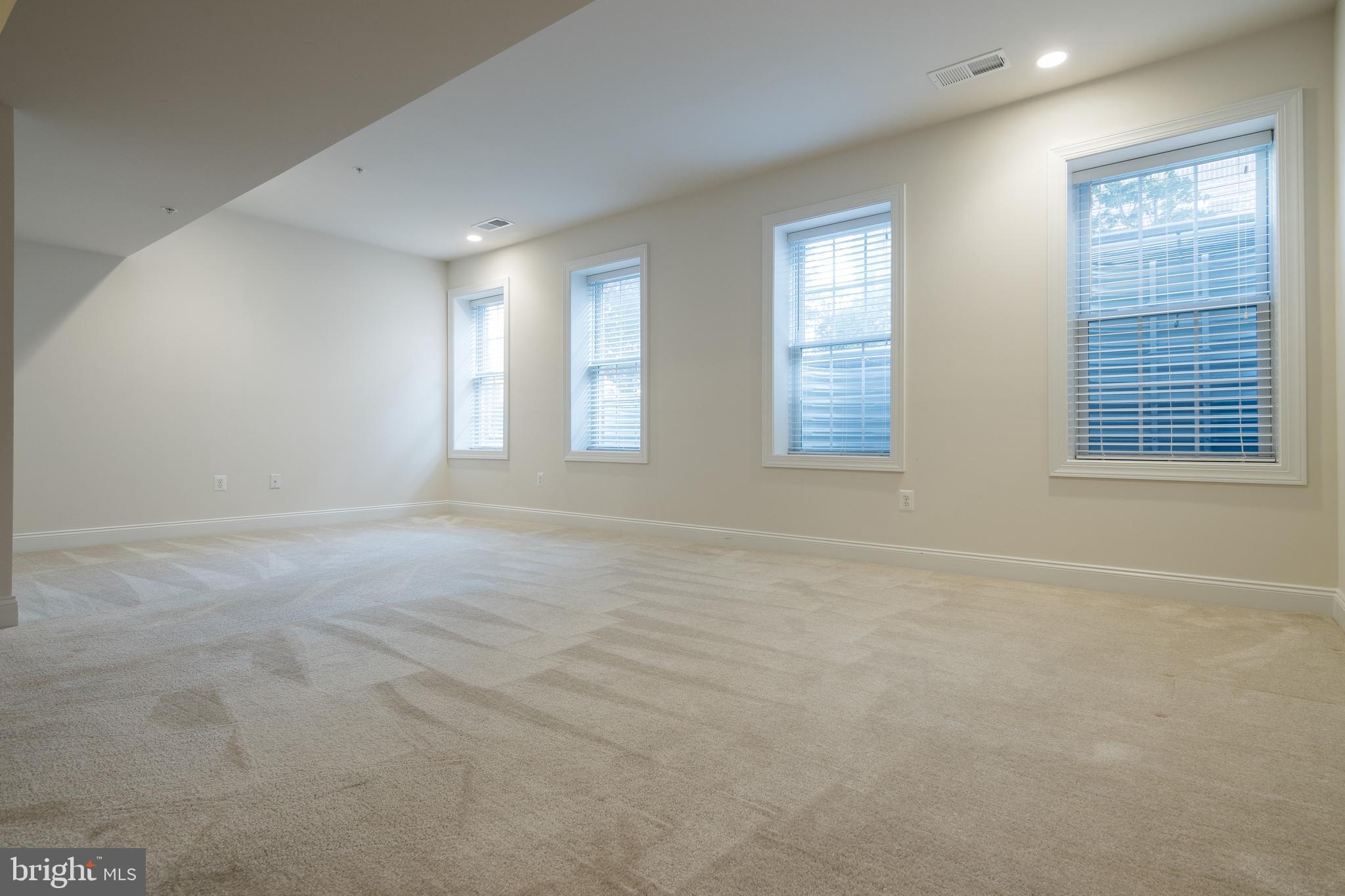 2501 Cherry Tree Road Hanover, MD 21076 - Photo 23 of 39