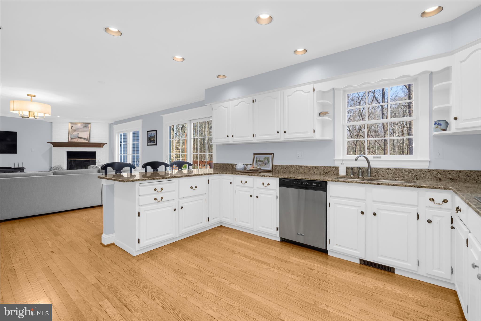 962 Coachway Annapolis, MD 21401 - Photo 12 of 111