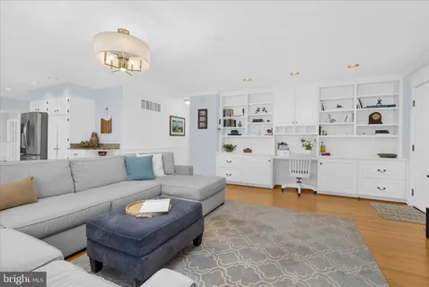 $1,250,000 | 962 Coachway, Annapolis, MD 21401