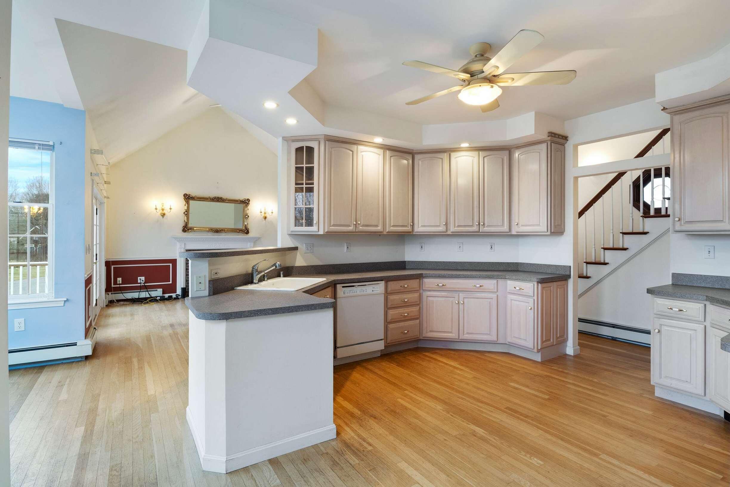 1 River Farm Road York, ME 03909 - Photo 12 of 42 Kitchen