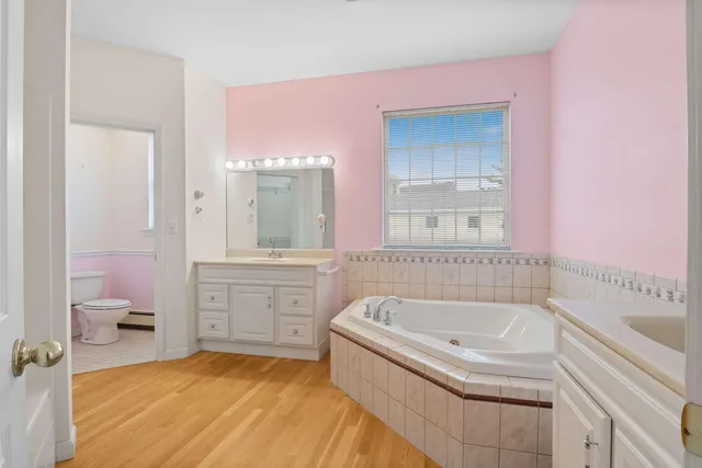 $1,595,000 | 1 River Farm Road, York, ME 03909