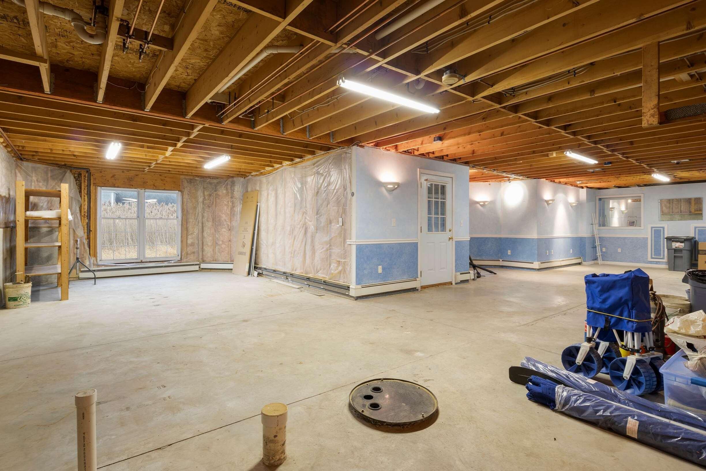 1 River Farm Road York, ME 03909 - Photo 40 of 42 Walkout basement