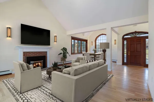 $1,495,000 | 1 River Farm Road, York, ME 03909
