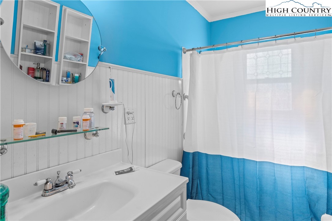 131 Young Street Elkin, NC 28621 - Photo 17 of 39