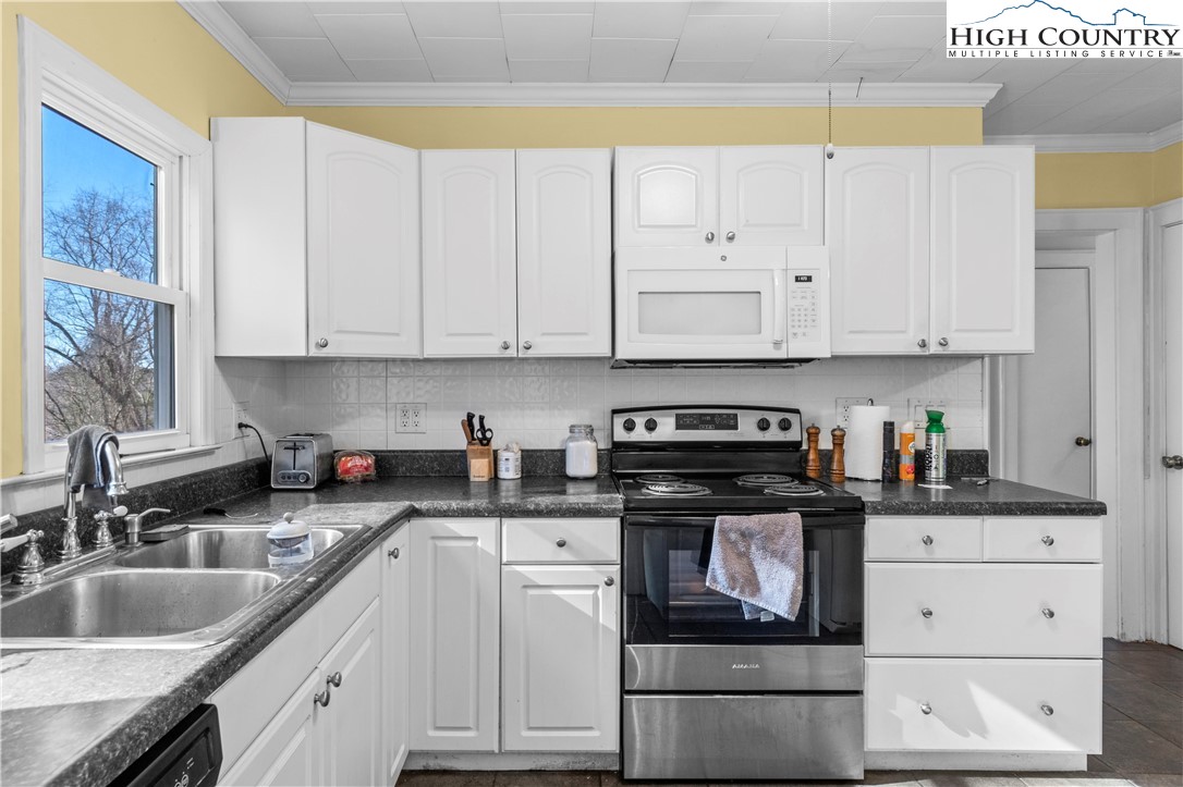 131 Young Street Elkin, NC 28621 - Photo 19 of 39