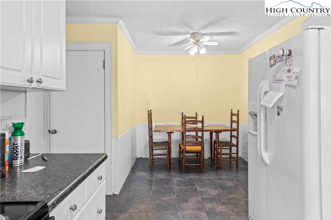 131 Young Street Elkin, NC 28621 - Photo 21 of 39