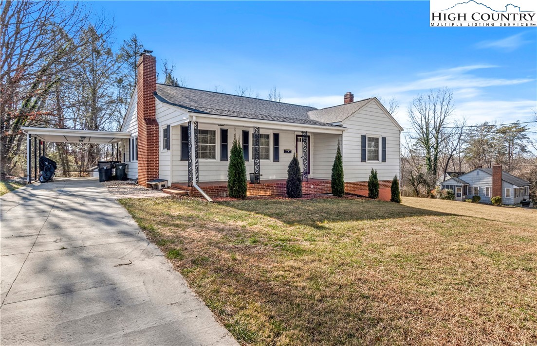 131 Young Street Elkin, NC 28621 - Photo 3 of 39