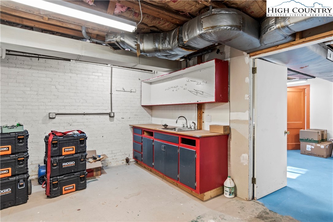 131 Young Street Elkin, NC 28621 - Photo 32 of 39