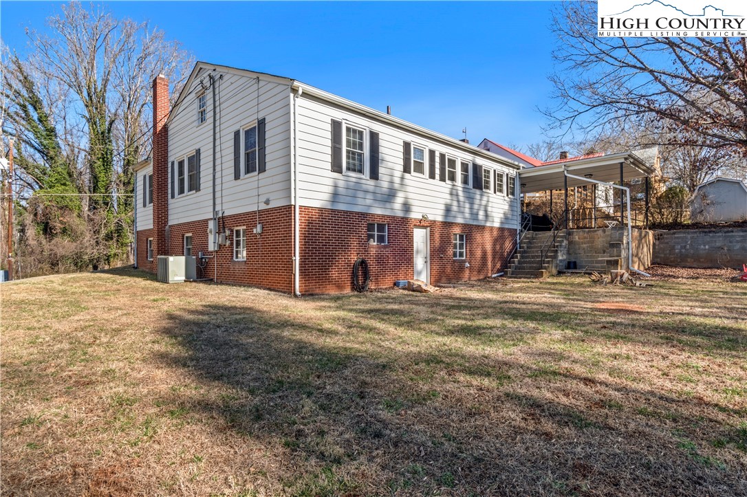 131 Young Street Elkin, NC 28621 - Photo 37 of 39