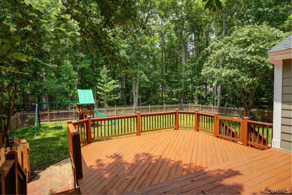14163 Grangewood Road Midlothian, VA 23113 - Photo 23 of 24 a view of a balcony with wooden floor