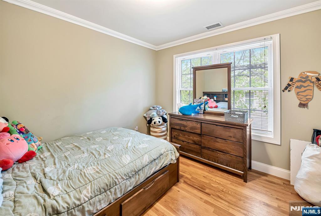 302 Tenafly Road Tenafly, NJ 07670 - Photo 11 of 19