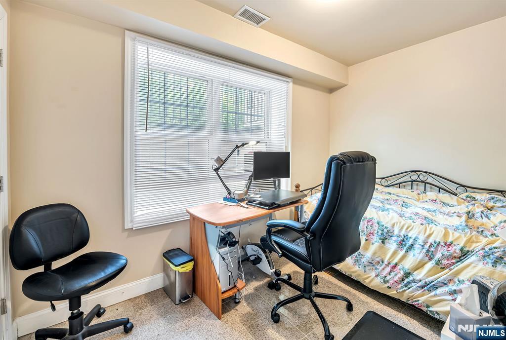 302 Tenafly Road Tenafly, NJ 07670 - Photo 15 of 19