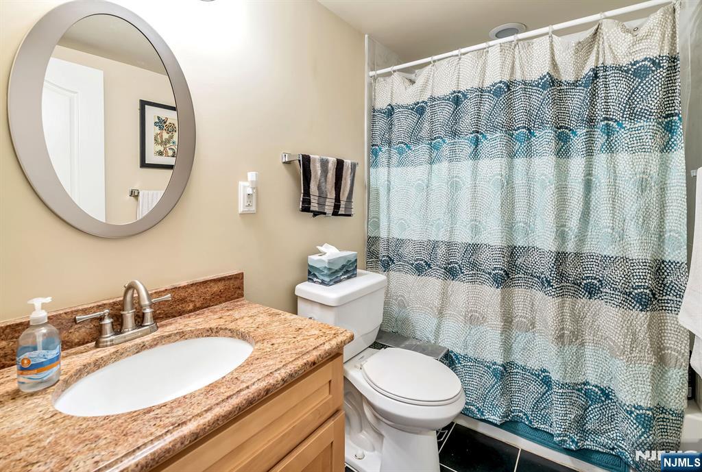 302 Tenafly Road Tenafly, NJ 07670 - Photo 16 of 19