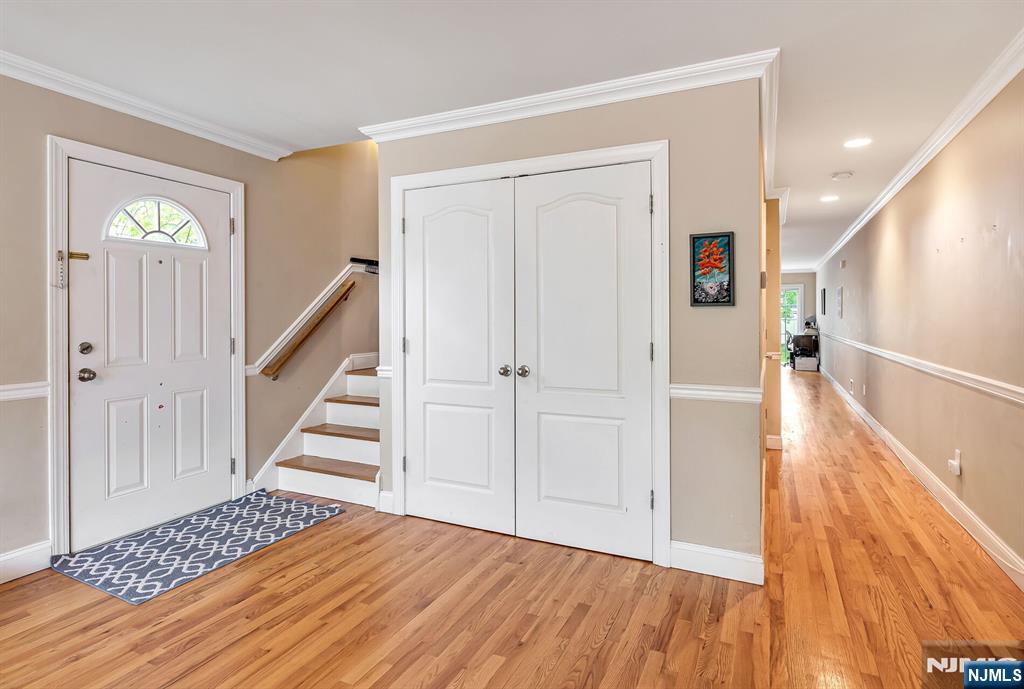 302 Tenafly Road Tenafly, NJ 07670 - Photo 2 of 19