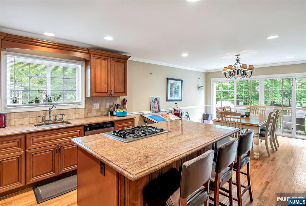 302 Tenafly Road Tenafly, NJ 07670 - Photo 6 of 19