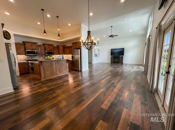 $1,480,900 | 25792 River Road, Grand View, ID 83624